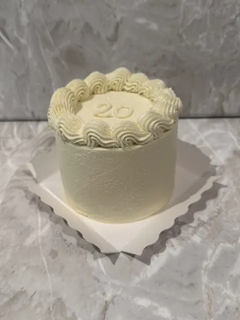 Vintagekake med tallet 20